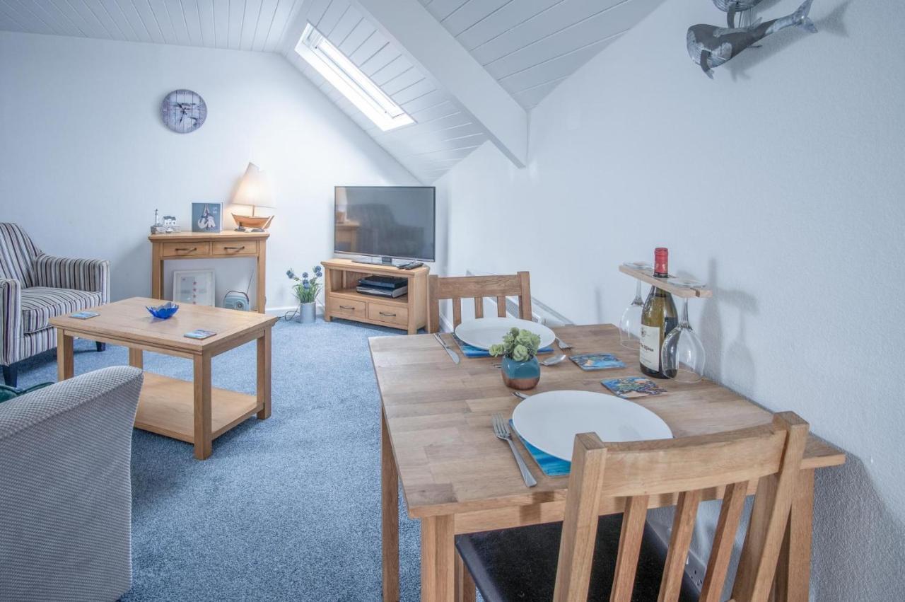 St Julians View - 1 Bedroom Apartment - Tenby Exterior foto